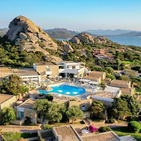 Hotel Grand Relais Dei Nuraghi (Adults Only) Байя-Сардинія Екстер'єр фото