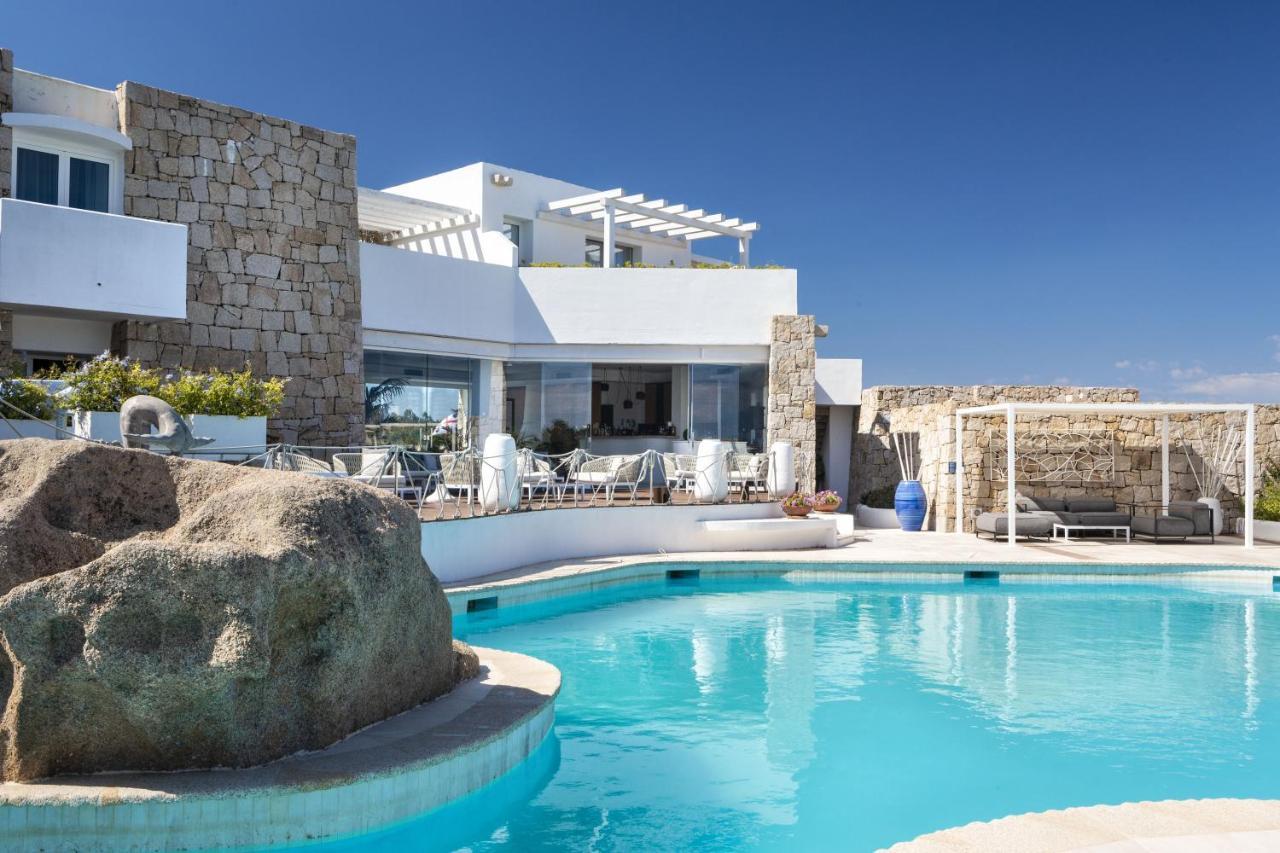 Hotel Grand Relais Dei Nuraghi (Adults Only) Байя-Сардинія Екстер'єр фото
