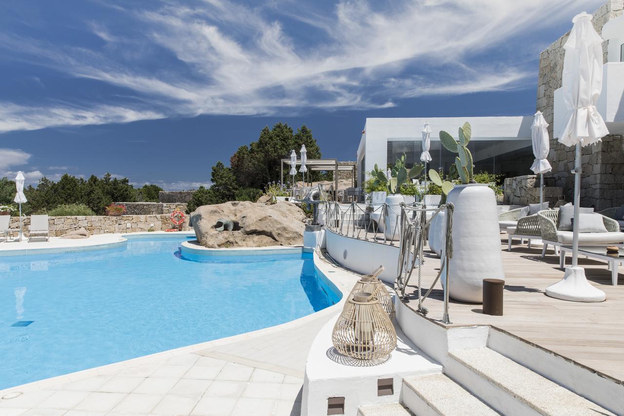 Hotel Grand Relais Dei Nuraghi (Adults Only) Байя-Сардинія Екстер'єр фото
