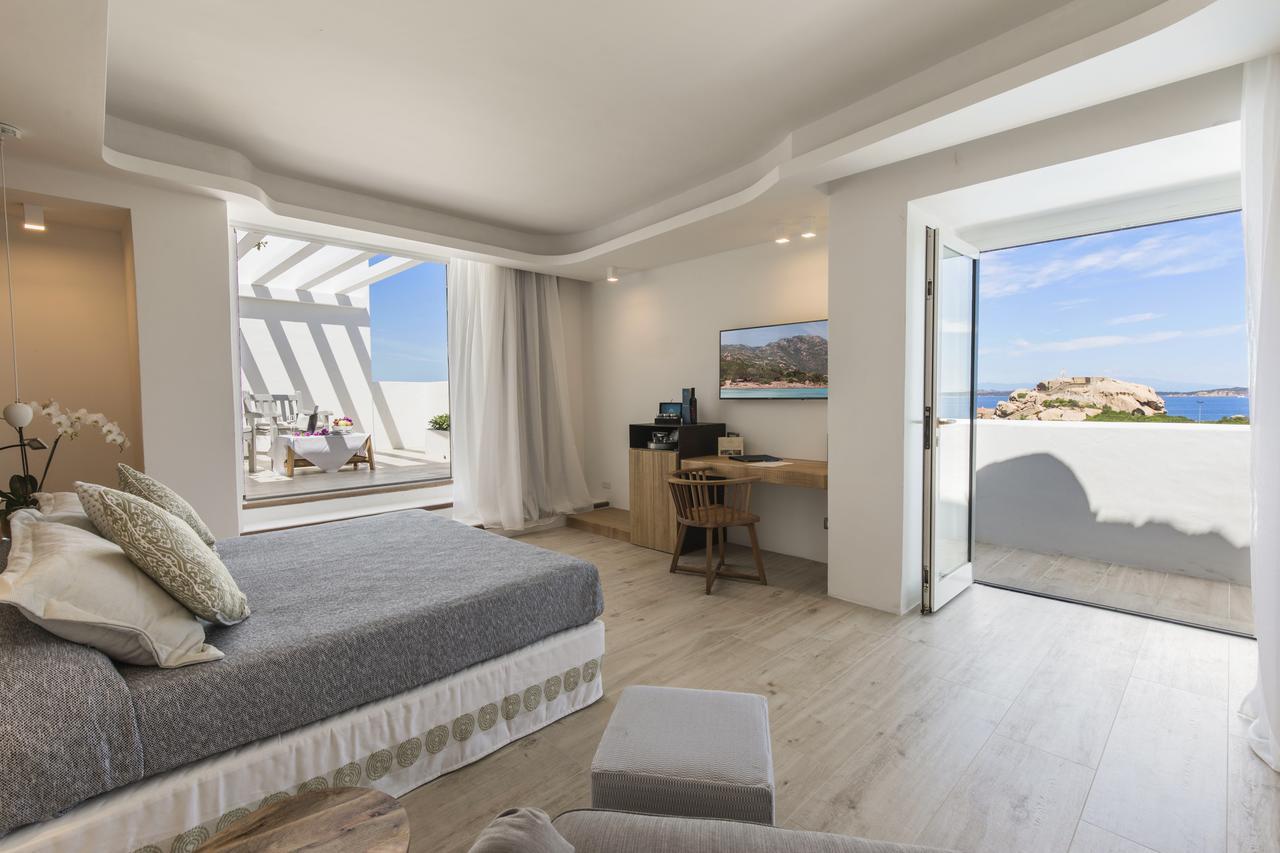 Hotel Grand Relais Dei Nuraghi (Adults Only) Байя-Сардинія Екстер'єр фото