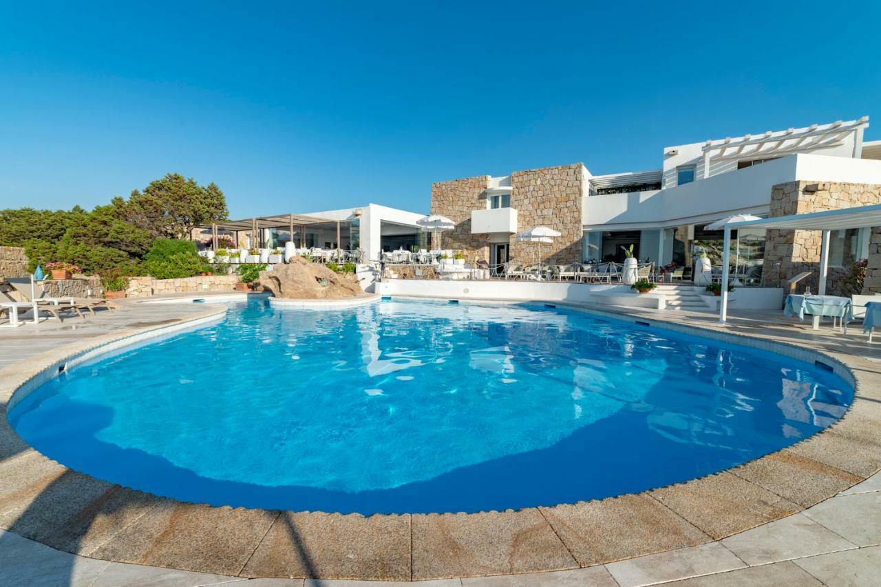 Hotel Grand Relais Dei Nuraghi (Adults Only) Байя-Сардинія Екстер'єр фото